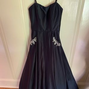 Strapless navy formal dress with pockets NWT